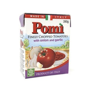 Pomi Finely Chopped Tomatoes with Onion and Garlic 390 g