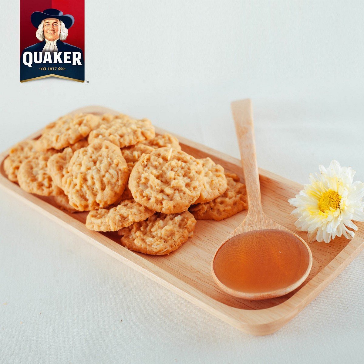 Quaker Honey Nuts Oat Cookies 9 x 54 g
