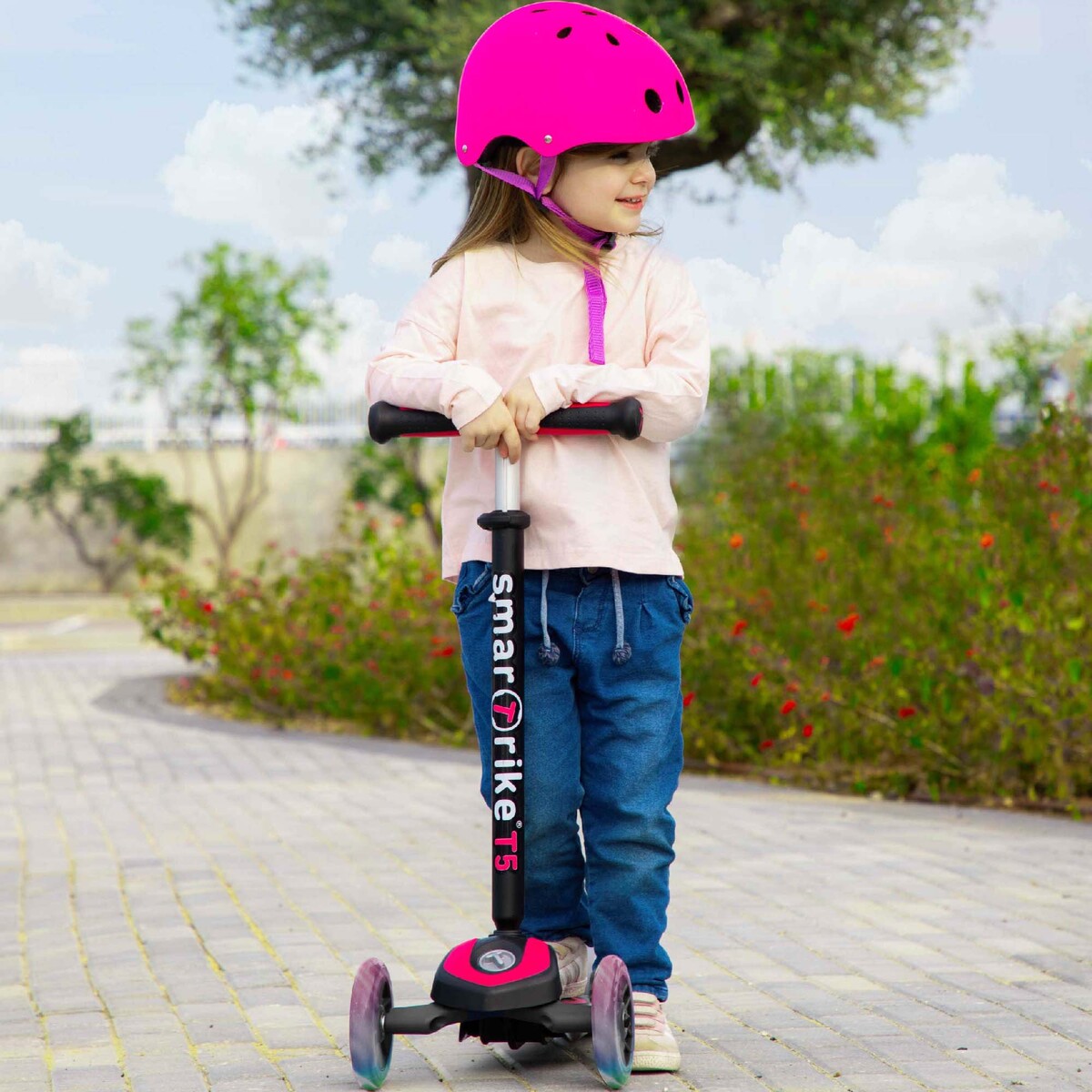 Smart Trike Scooter T5 with Safety Gear, Pink, 2010101