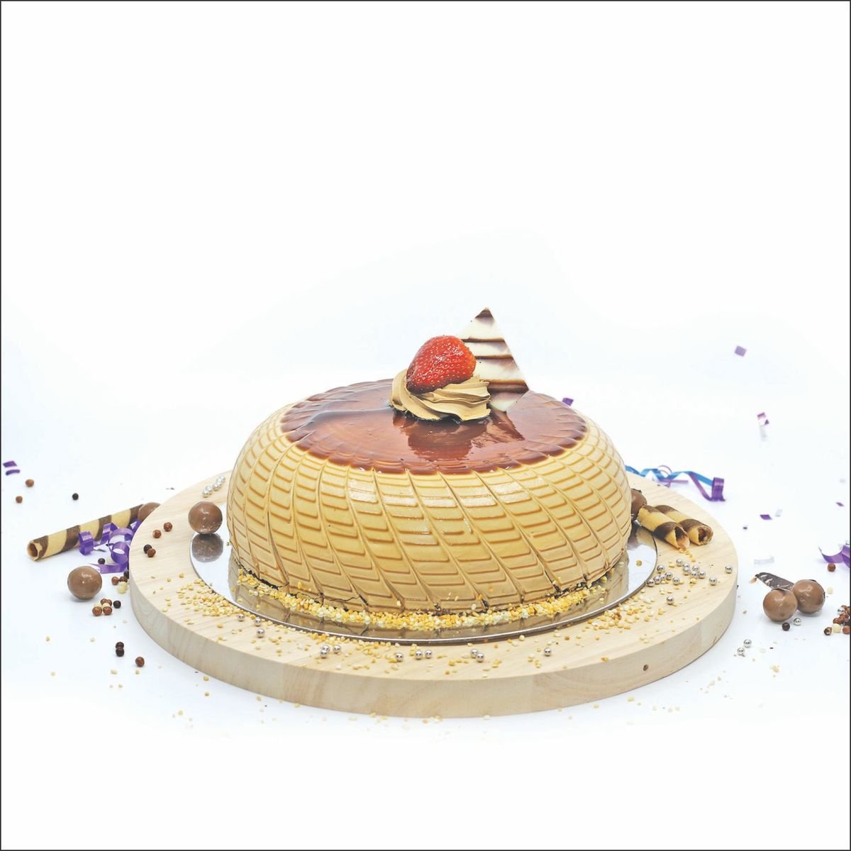 Lulu Bakery Cappuccino Dome Cake