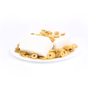 Egyptian Feta Cheese With Olives 450 g