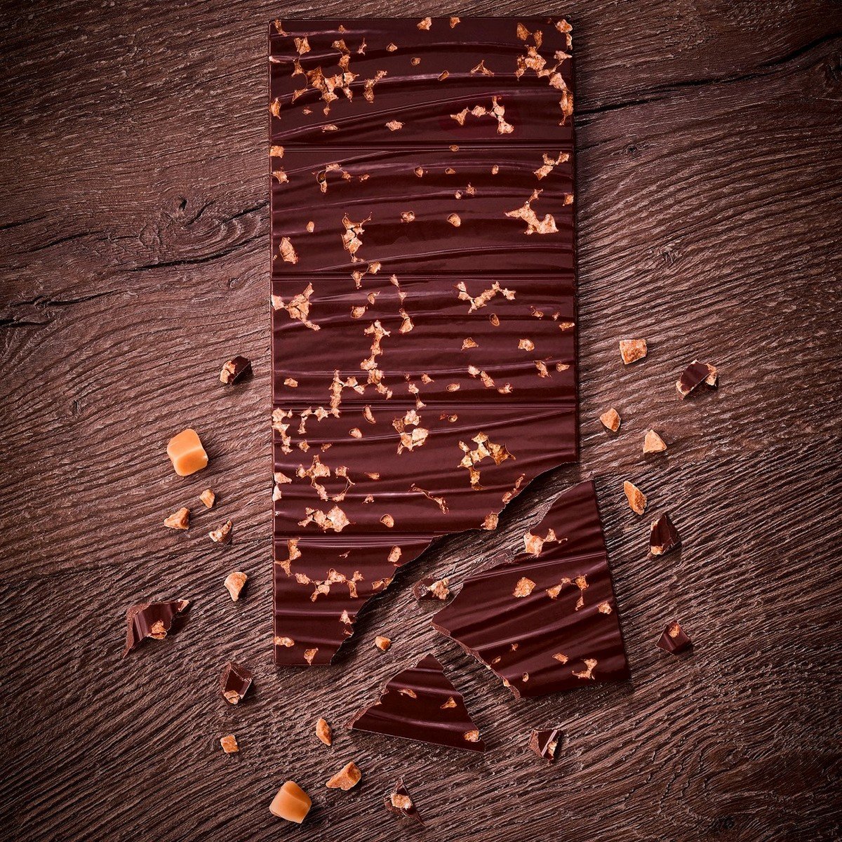 Nestle L'Atelier Dark Chocolate With Salted Caramel 115g