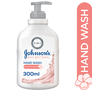جونسون 3 x 1 سائل تنظيف اليدين مضاد للبكتيريا بزهر اللوز 300 مل