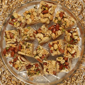 Anabtawi Nuts With Honey 250g
