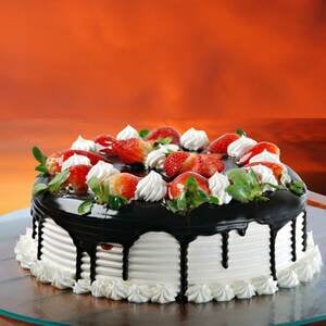 Chocolate Strawberry Cake 1pc