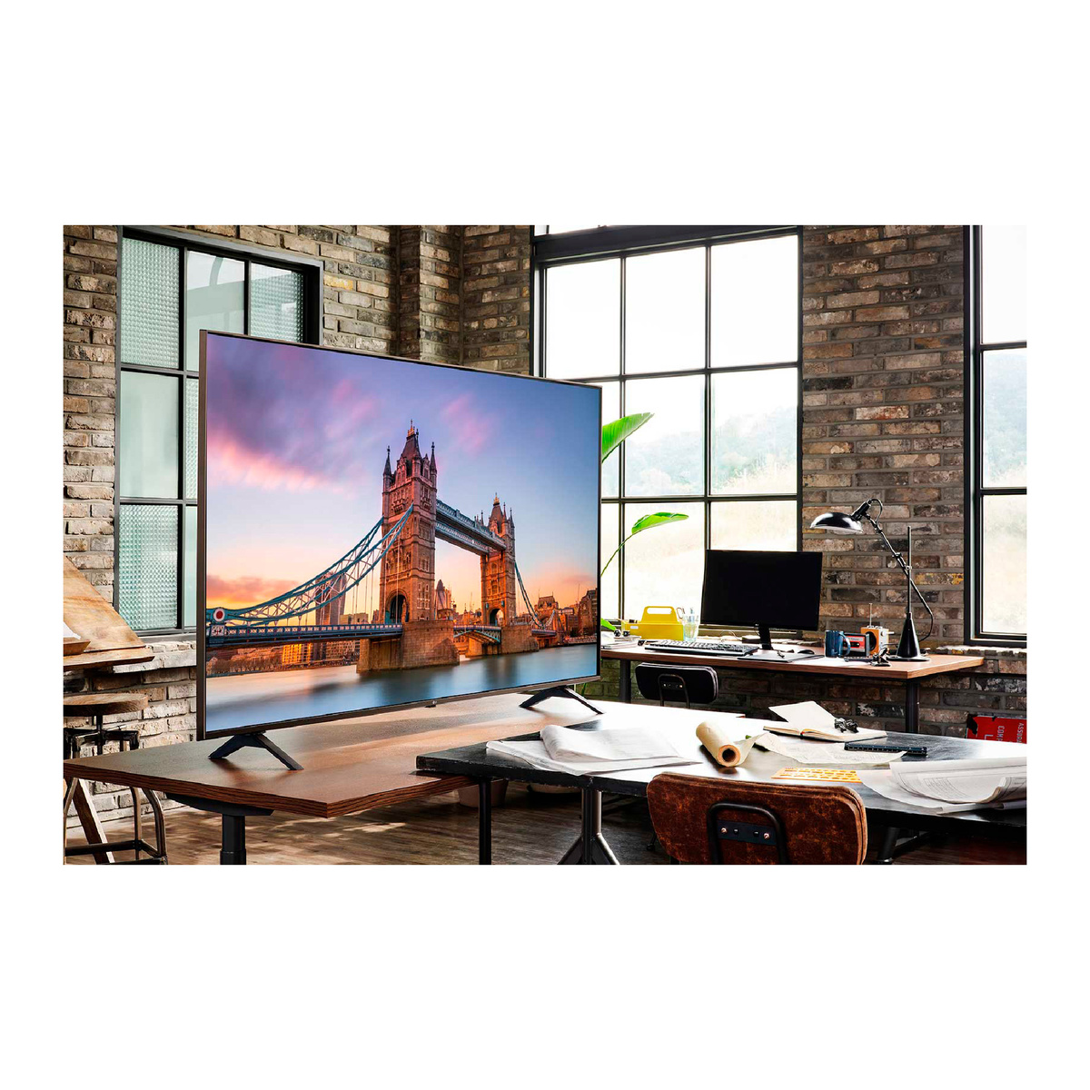 LG UHD 4K TV 82 Inch UP80 Series Cinema Screen Design 4K Cinema HDR webOS Smart with ThinQ AI
