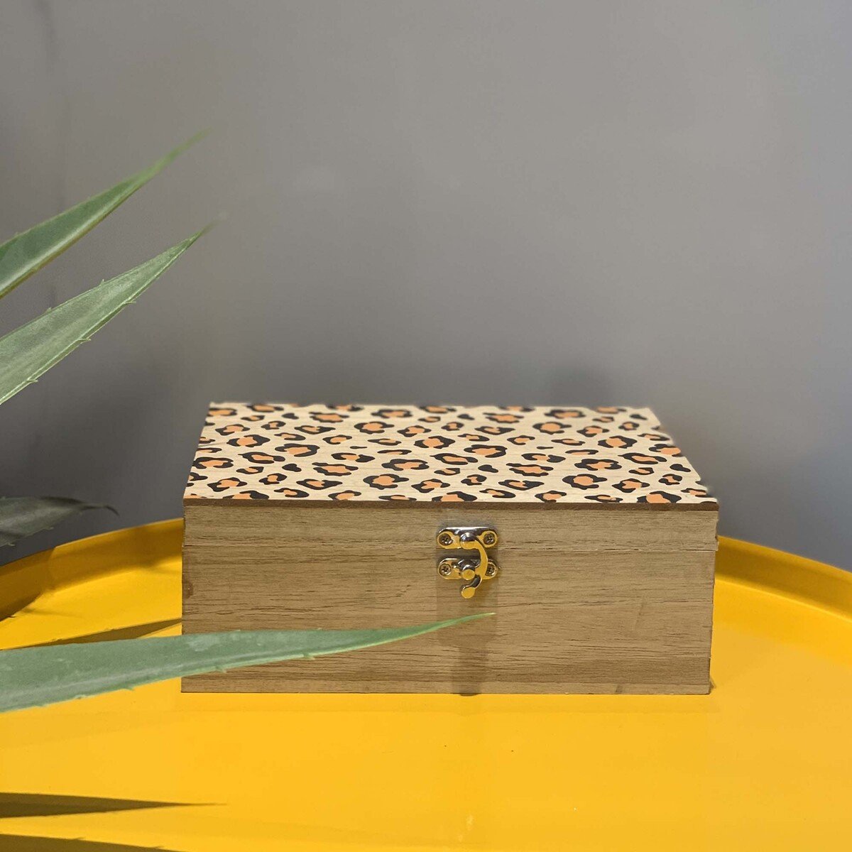 Maple Leaf Tabletop Multipurpose Wooden Storage Box 20x15x7.5cm HT74876