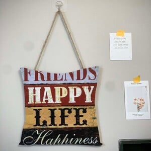 Maple Leaf Friends Happy Life Happiness Sign Wooden Pallet Wall Art Hanging Board, 30 x 28 cm, 20YX082