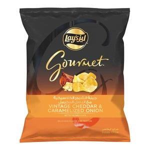 Buy Lays Gourmet Vintage Cheddar and Caramelized Onion Potato Chips 100 g Online at Best Price | Potato Bags | Lulu Kuwait in Kuwait