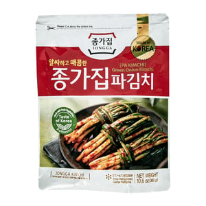Jongga Green Onion Kimchi 300 g