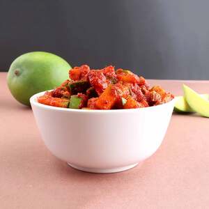 Hot & Spicy Indian Mango Pickle 250 g