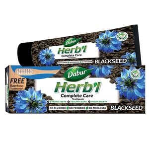 اشتري Dabur Herbal Blackseed Complete Care Toothpaste 150 g + Toothbrush Online at Best Price | Tooth Paste | Lulu UAE في الامارات