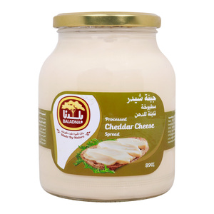 Baladna Processed Cheddar Cheese Spread, 890 g