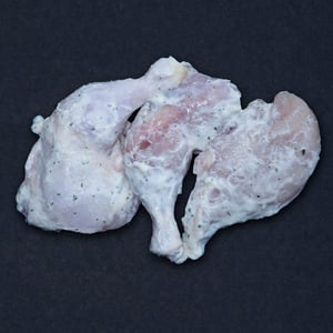 دجاج بالثوم باربيكيو بالعظم - ٥٠٠ غرام تقريباً