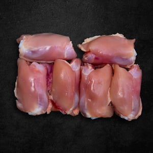 أفخاذ الدجاج بعظم وبدون جلد - ٥٠٠ غرام تقريباً