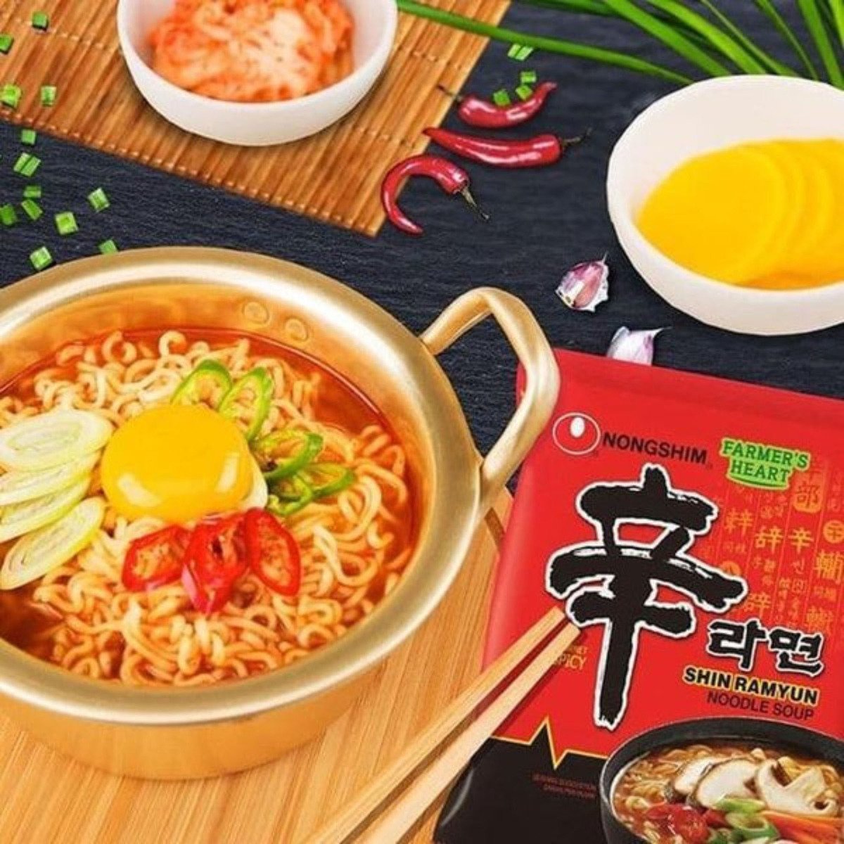 Nongshim Shin Ramyun Noodle Soup 120 g