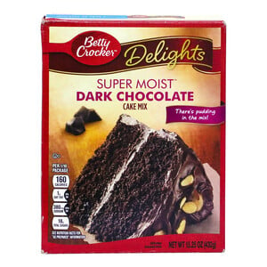 Buy Betty Crocker Delights Super Moist Dark Chocolate Cake Mix, 432 g Online at Best Price | Cake & Dessert Mixes | Lulu KSA in Saudi Arabia