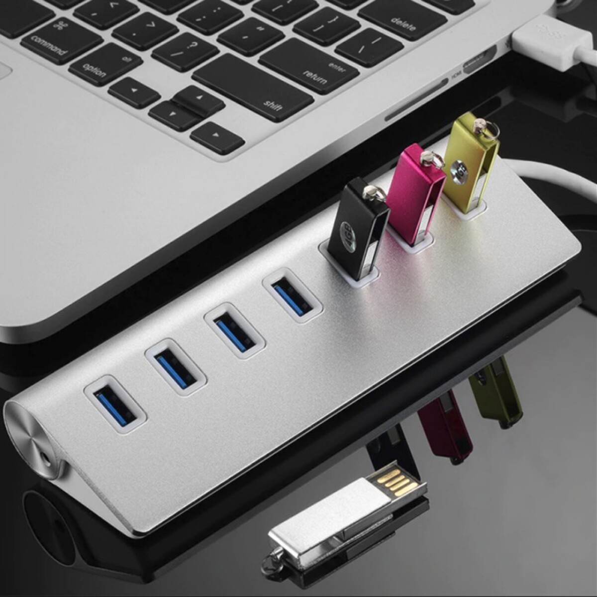 Trands 7 Port USB 3.0 Hub Aluminum Multi-Port USB Hub with Built-in Cable HB627