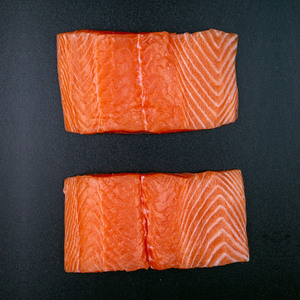 Fresh Norwegian Salmon Boneless Skinless Fillet 350g