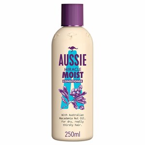 Aussie Miracle Moist Conditioner, For Dry, Really Thirsty Hair 250ml
